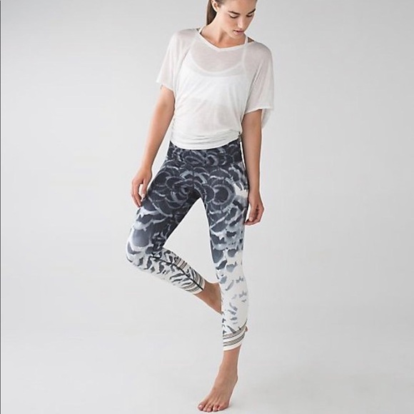 Lululemon Pretty Plume Angel Wings Leggings - Picture 1 of 2